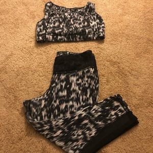 Torrid activewear sports bra and leggings